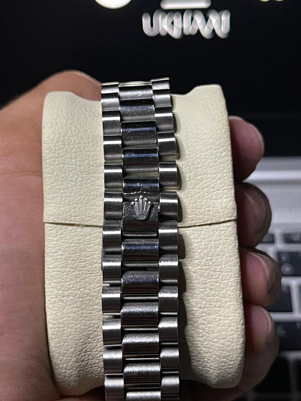 Rolex (Red) Butterfly Lock Stainless steel Water Resistant