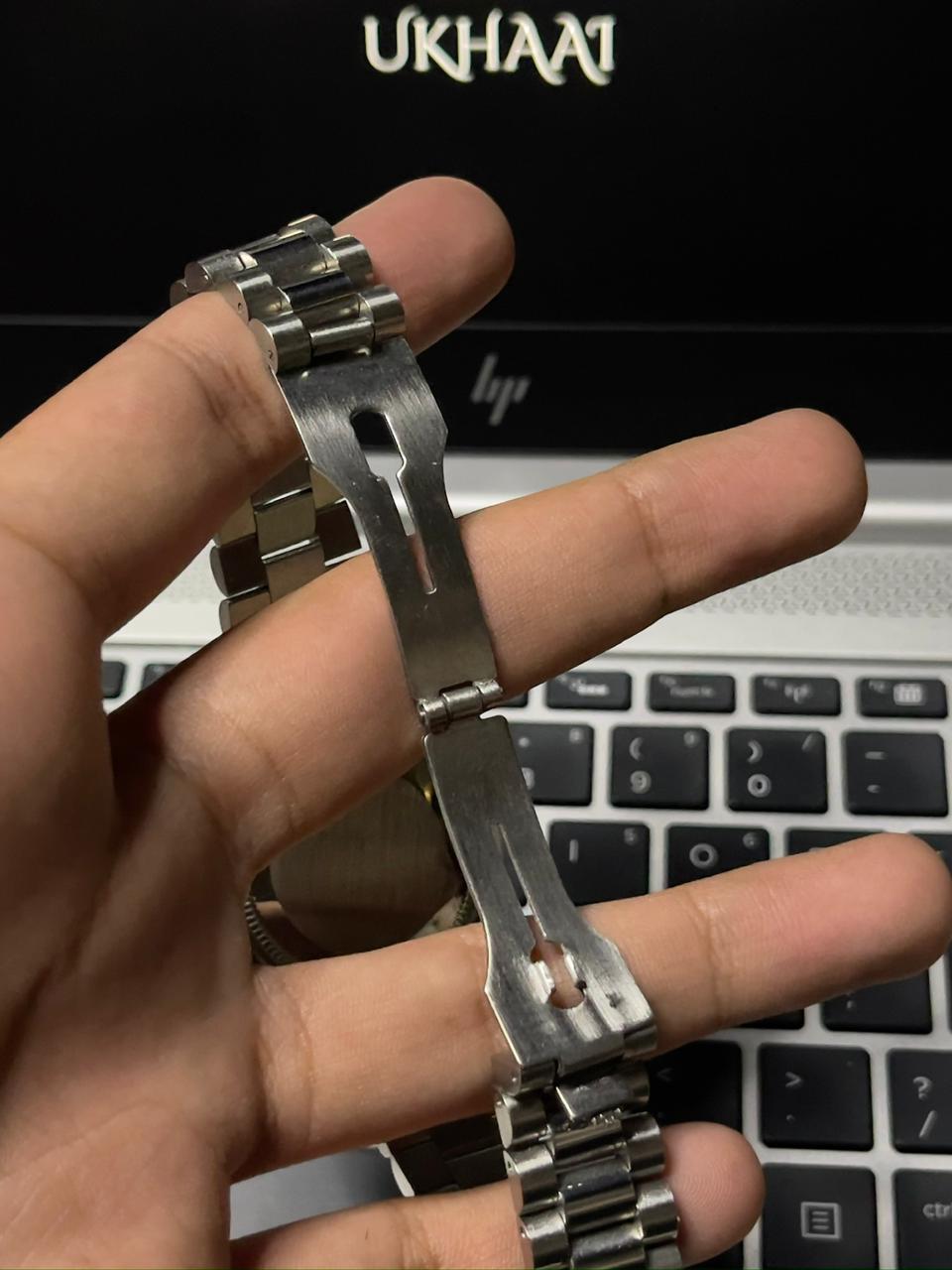 Rolex (Red) Butterfly Lock Stainless steel Water Resistant